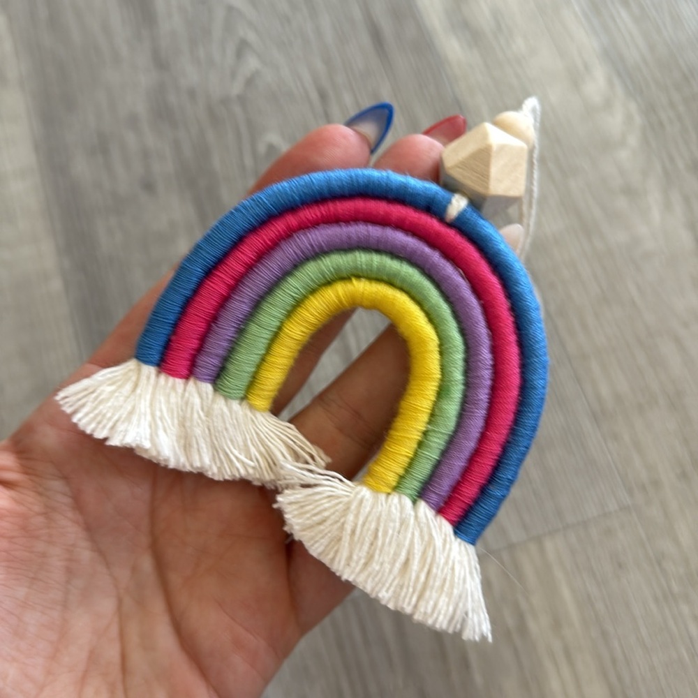 Rainbow hanging bag charm - Picture 2 of 3
